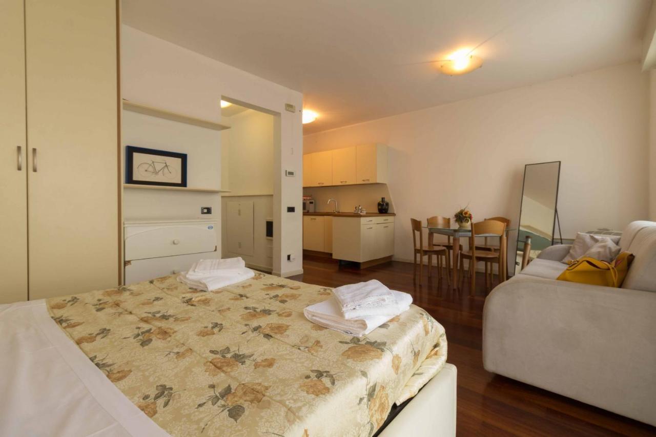 Studio Roma 41 - Affitti Brevi Italia Apartment Lecco Exterior photo